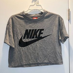 Nike Cropped T-Shirt